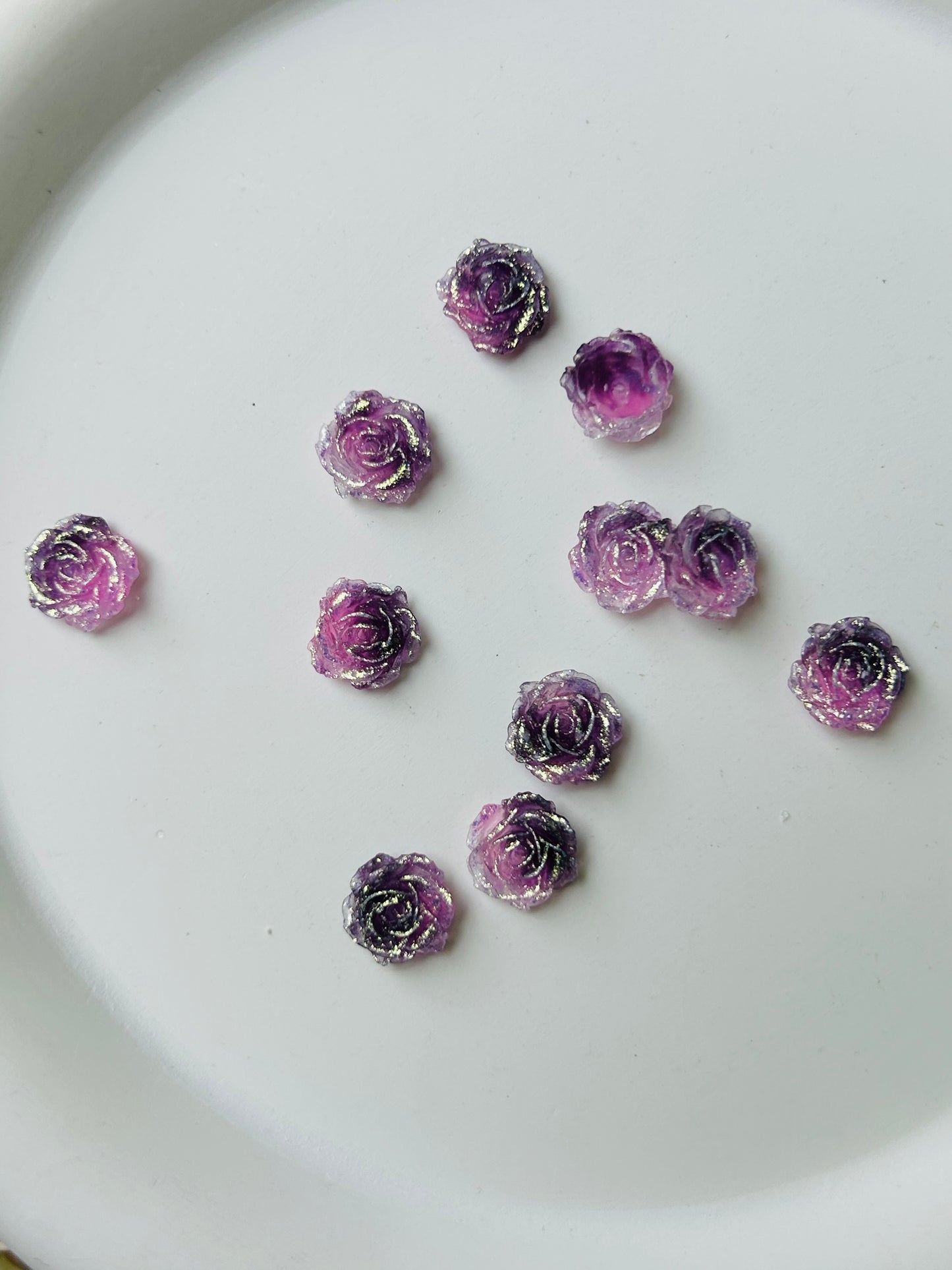 Monochrome Nail Art Flower DIY